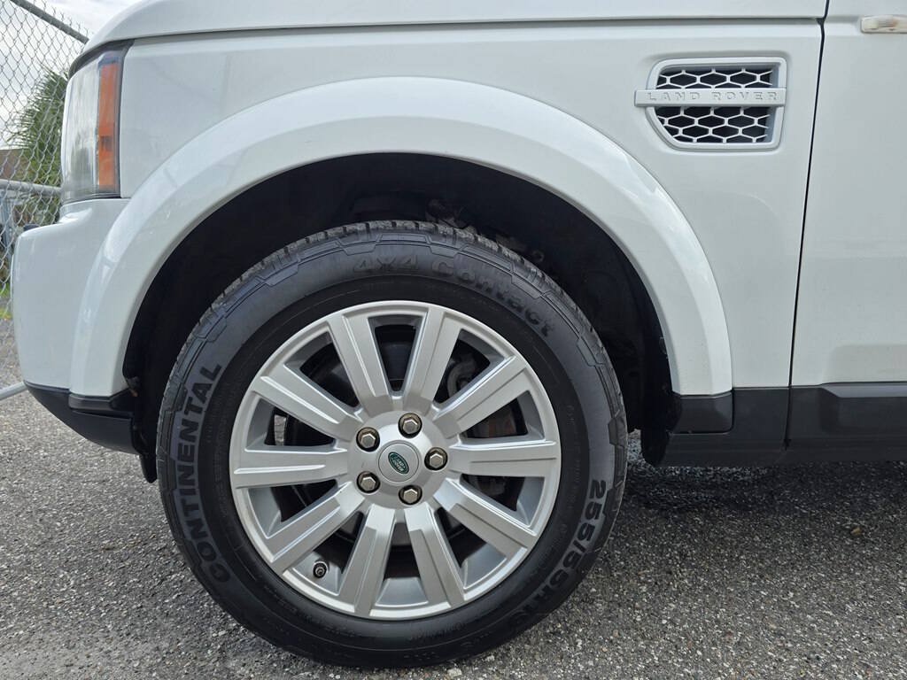 Used 2013 Land Rover LR4 HSE AWD/4WD image 22