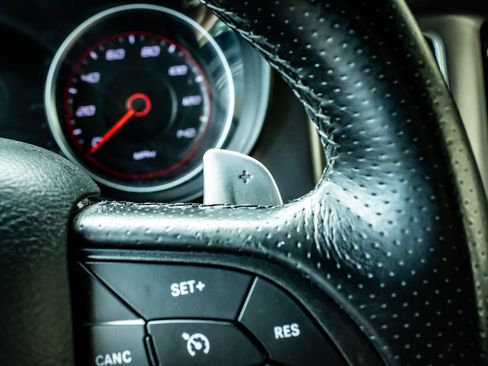 Used 2019 Dodge Charger SXT AWD/4WD image 23