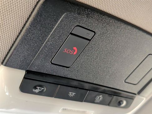 Used 2024 Nissan Rogue SV FWD image 24