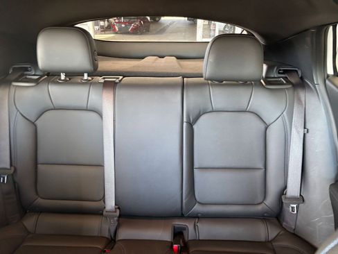 Used 2025 Buick Envista Sport Touring image 38