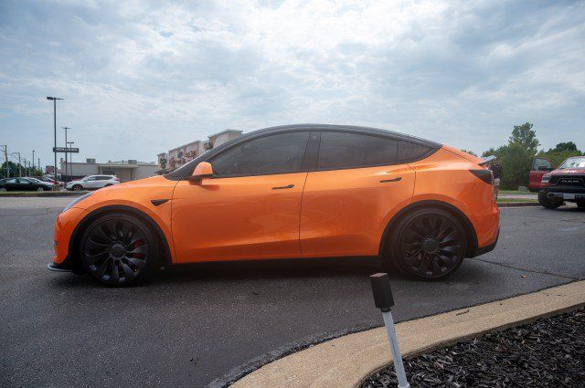 Used 2022 Tesla Model Y Performance AWD/4WD image 4