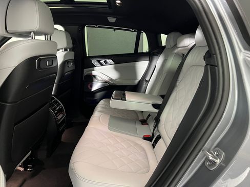 New 2026 BMW X6 M60i w/ Executive Package image 14