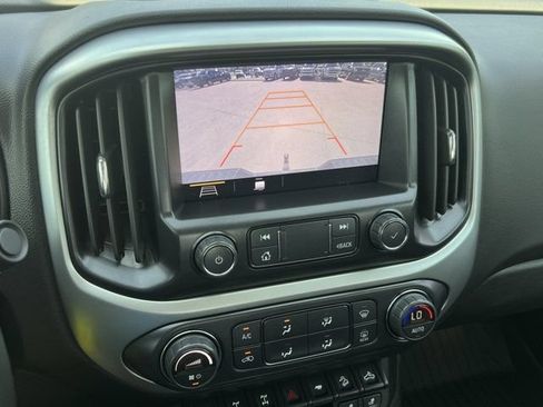 Used 2022 Chevrolet Colorado ZR2 AWD/4WD image 18