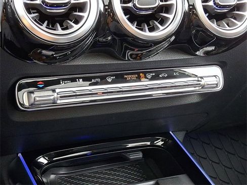 New 2026 Mercedes-Benz GLB 250 GLB 250 image 15