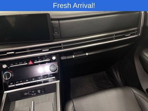 Used 2025 Hyundai Santa Fe SEL image 15