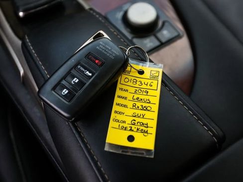 Used 2019 Lexus RX 350L AWD image 71