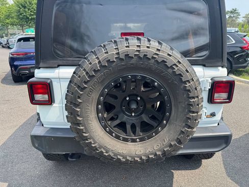 Used 2018 Jeep Wrangler Unlimited Sahara w/ Dual Top Group AWD/4WD image 34