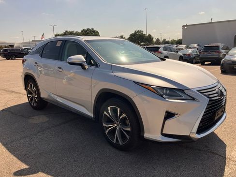 Used 2018 Lexus RX 350 FWD w/ Premium Package image 3