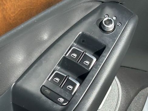 Used 2017 Audi Q5 2.0T Premium AWD/4WD image 25