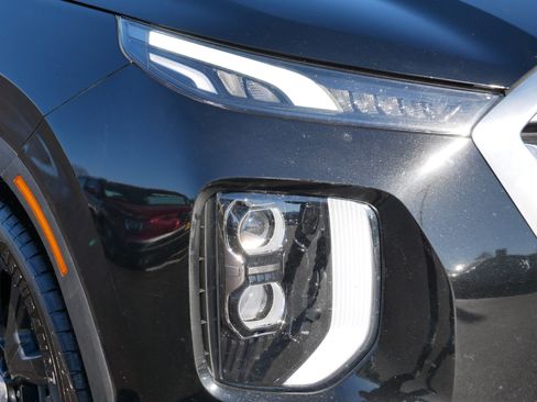 Used 2020 Hyundai Palisade SEL w/ Premium Package AWD/4WD image 16