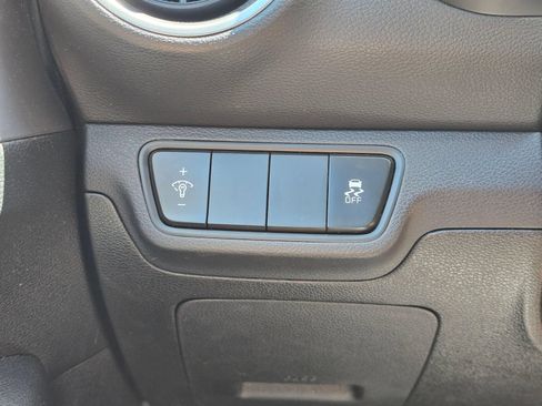 Used 2023 Kia Forte LXS FWD image 17