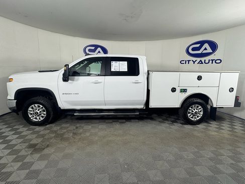 Used 2024 Chevrolet Silverado 2500 LT w/ Convenience Package image 1