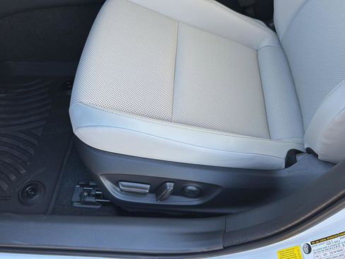 New 2026 Toyota Prius Limited image 28