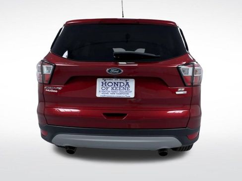 Used 2018 Ford Escape SE AWD/4WD image 7