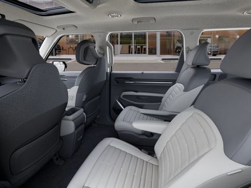 New 2026 Kia EV9 Land image 17