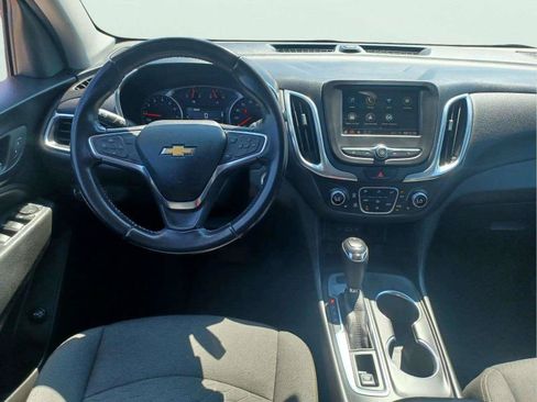 Used 2019 Chevrolet Equinox AWD LT image 12