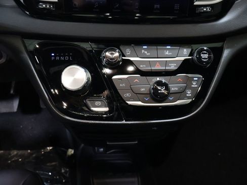 New 2026 Chrysler Voyager LX image 20