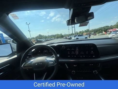 Certified 2025 Chevrolet Suburban Z71 AWD/4WD image 10