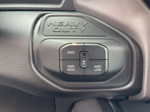 New 2025 RAM 2500 Big Horn AWD/4WD image 11