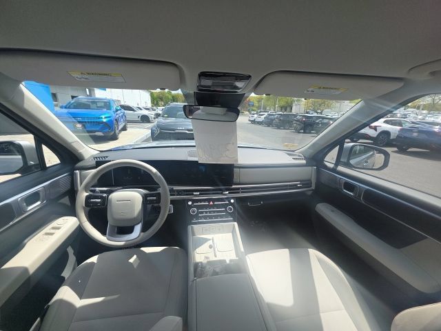 Used 2025 Hyundai Santa Fe SE AWD/4WD image 12