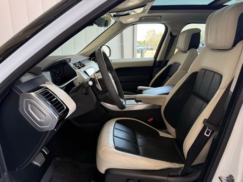 Used 2022 Land Rover Range Rover Sport HST image 28