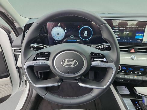 New 2026 Hyundai Elantra Limited FWD image 9