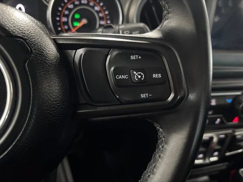 Used 2022 Jeep Wrangler Sport AWD/4WD image 17