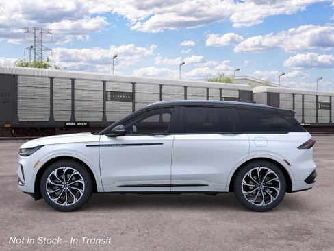 New 2026 Lincoln Nautilus Reserve AWD/4WD image 3