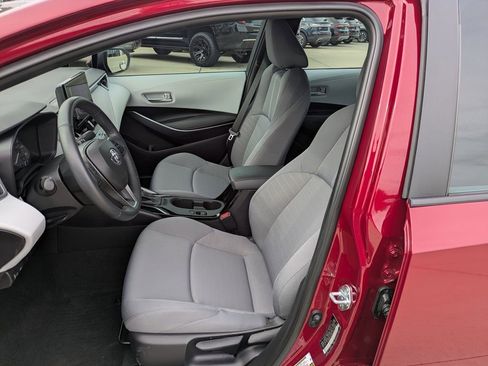 Used 2024 Toyota Corolla SE image 7