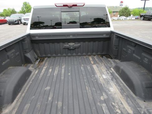 Used 2023 Chevrolet Silverado 3500 LTZ AWD/4WD image 16