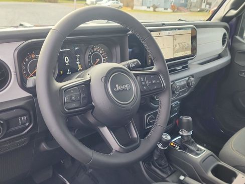 New 2026 Jeep Gladiator Sport image 10