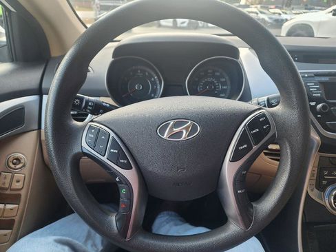 Used 2013 Hyundai Elantra GLS w/ Preferred Pkg image 21