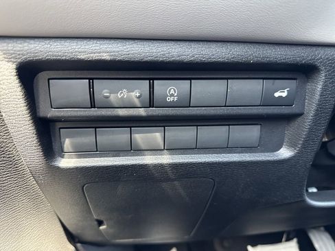 New 2026 Mitsubishi Outlander SEL FWD image 17