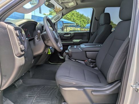 Used 2020 Chevrolet Silverado 2500 Custom w/ Custom Value Package AWD/4WD image 9