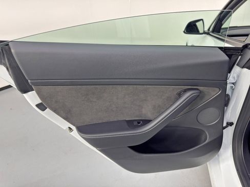 Used 2022 Tesla Model 3 Long Range image 42