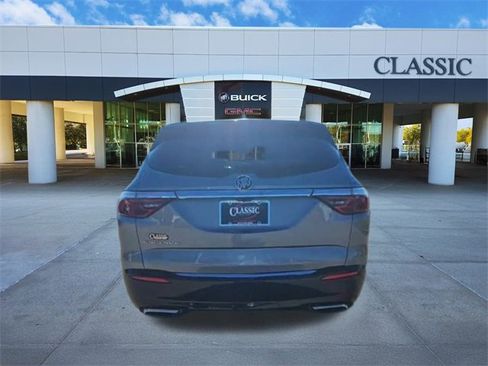 Used 2024 Buick Enclave Premium image 7