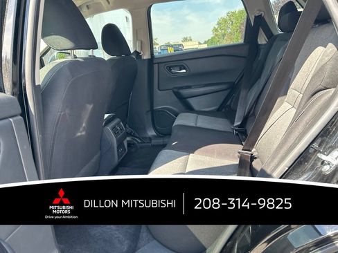 Used 2025 Nissan Rogue SV AWD/4WD image 9
