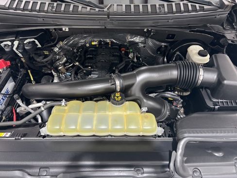 Used 2021 Ford Expedition Limited image 29