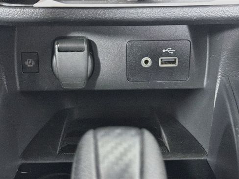 Used 2025 Nissan Versa SV FWD image 26