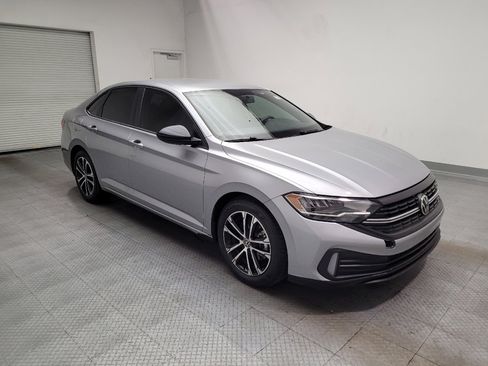 Used 2022 Volkswagen Jetta Sport FWD image 13