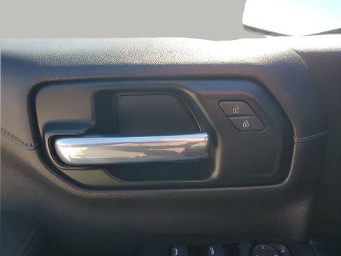 Used 2021 Chevrolet Silverado 1500 RST image 27