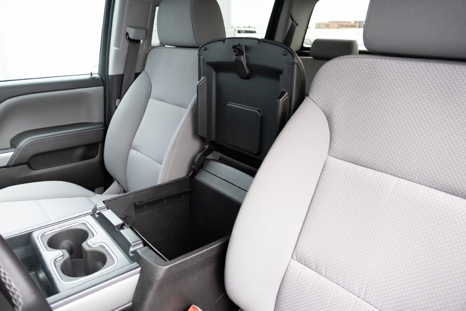 Used 2018 Chevrolet Silverado 1500 LT w/ All Star Edition AWD/4WD image 8