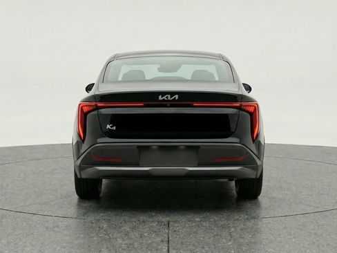 Used 2025 Kia K4 LXS image 7