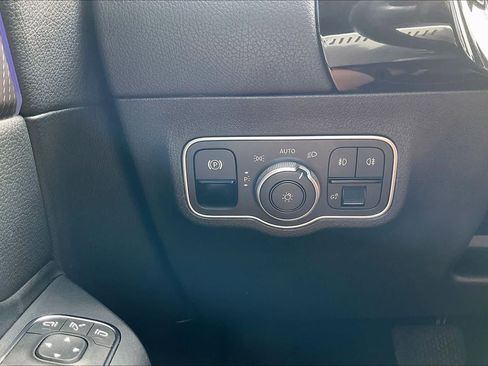 Used 2023 Mercedes-Benz GLA 250 image 32