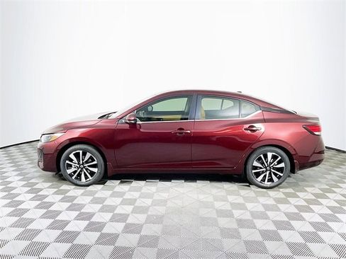 New 2025 Nissan Sentra SV image 4