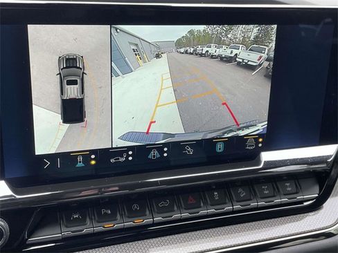 Used 2023 Chevrolet Silverado 1500 ZR2 w/ Technology Package image 11