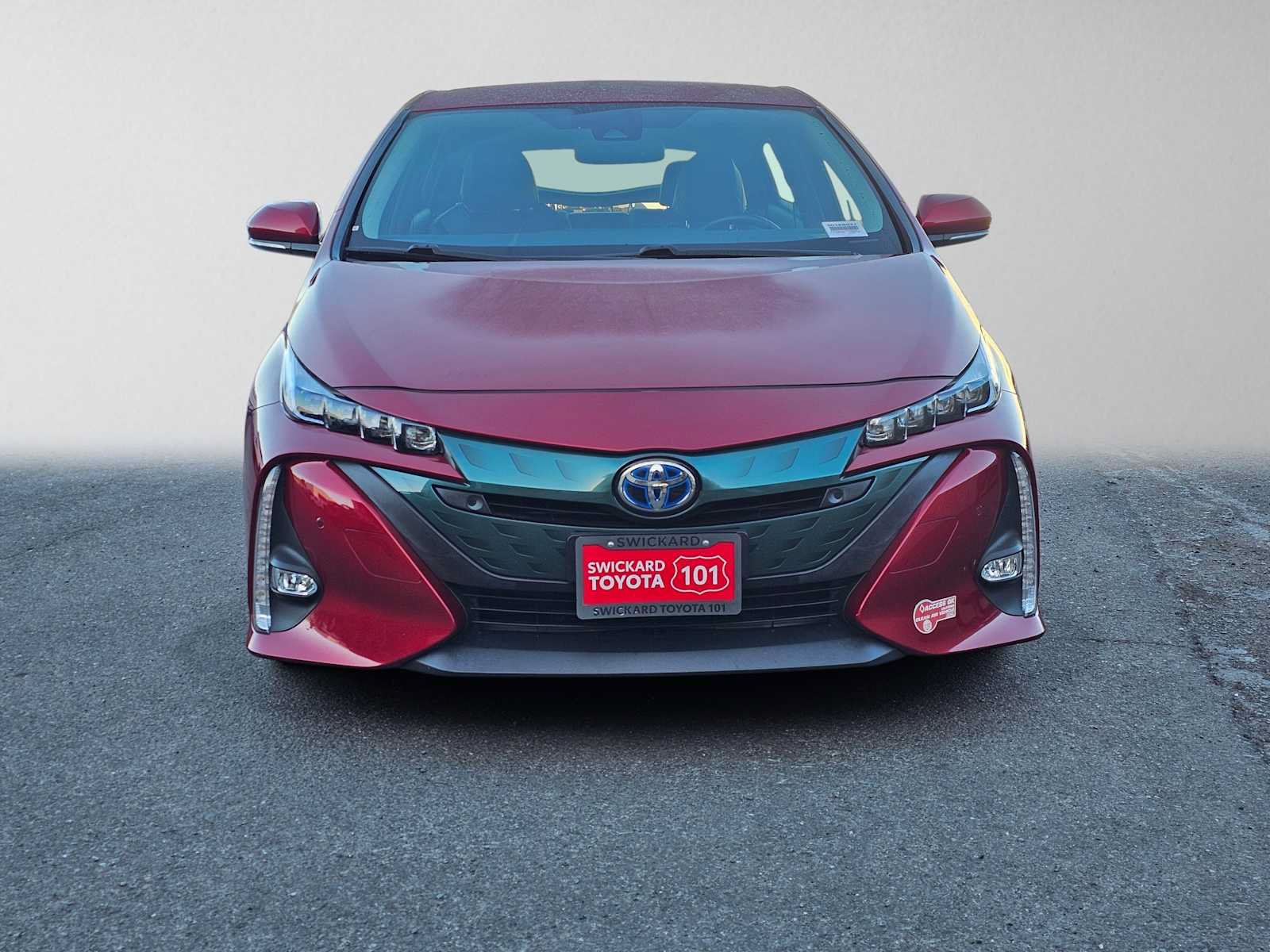 Used 2017 Toyota Prius Prime Advanced FWD image 8