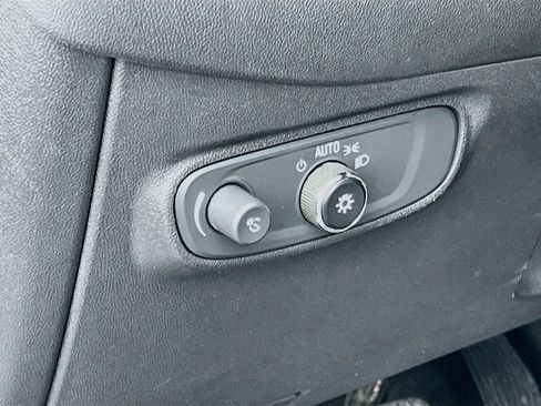 Used 2024 Chevrolet Equinox LS FWD image 10