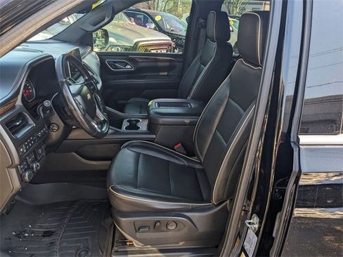 Used 2021 Chevrolet Suburban Premier w/ Premium Package image 9