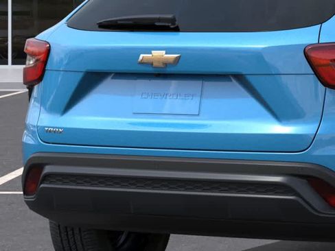 New 2026 Chevrolet Trax LS FWD image 14